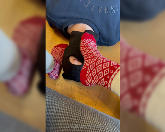 Empress Ellie aka emprellie OnlyFans - These thick Christmas socks made my feet sweat soo much Being in my boots for