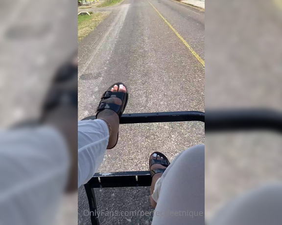 Iwantnique aka iwantnique OnlyFans - Belize was absolutely beautiful!! Ride in the back of the golf cart with me I’ll move