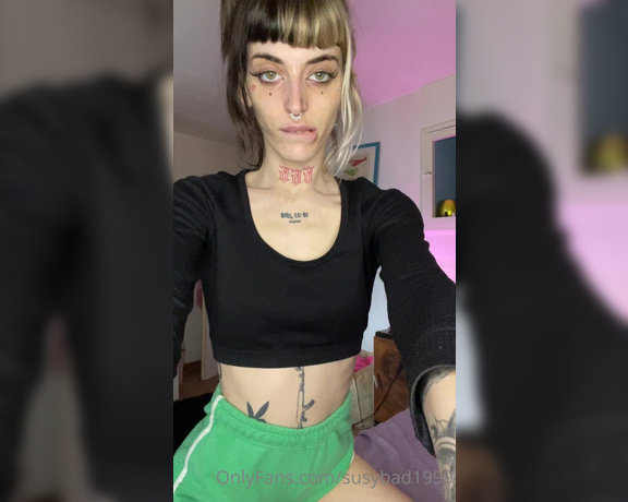 LadleTsunade aka susybad1999 OnlyFans - Vuoi vedere come me lo infilo in culo quel plug scrivimi in chat