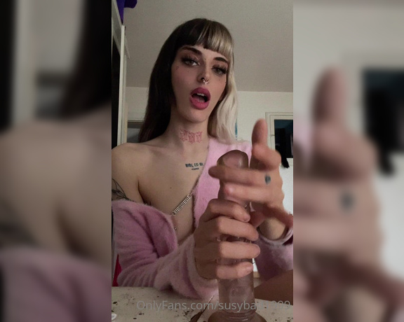 LadleTsunade aka susybad1999 OnlyFans - Un bell cazzo gigante da segare ci vuole