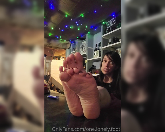 One lonely foot aka one.lonely.foot OnlyFans - Monday rips with Billy