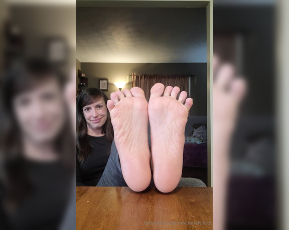 One lonely foot aka one.lonely.foot OnlyFans - I love showing you my feet!