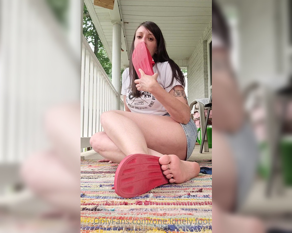One lonely foot aka one.lonely.foot OnlyFans - Smelly soles self worship
