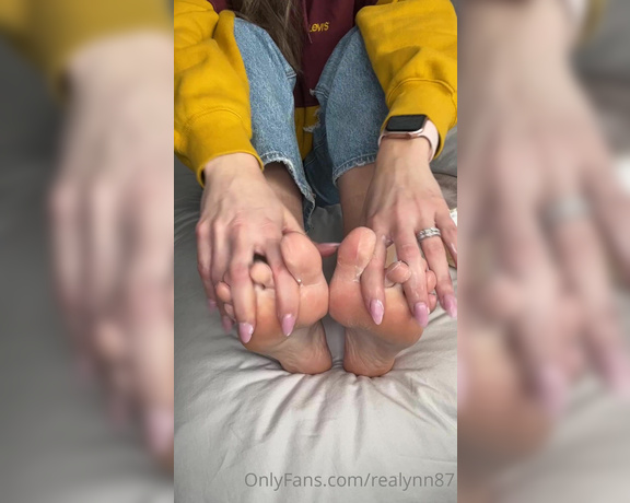 ReaLynn aka realynn87 OnlyFans - This would feel so much better if it was your hands