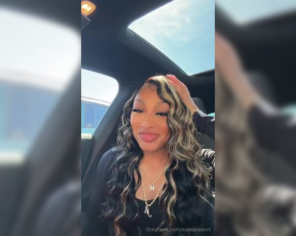 Solequeenri aka solequeenri OnlyFans - My car live