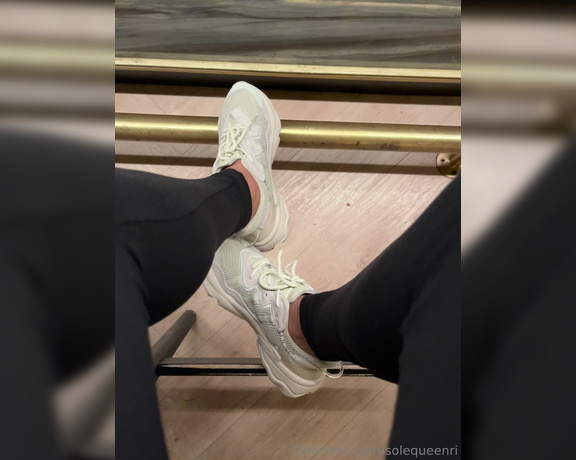 Solequeenri aka solequeenri OnlyFans - I need more ideas of videos I can make in public anyways, short clip