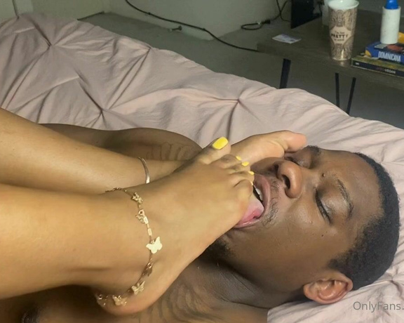 FeetByToni aka feetbytoni OnlyFans - Goddess Liyah Foot Worship @goodsolefood