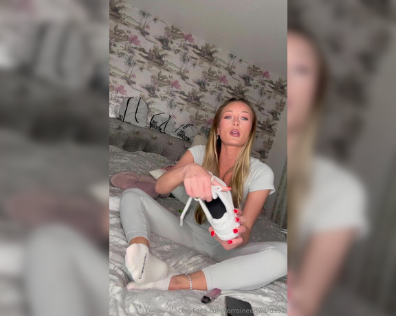 Lorraine Edwards aka lorraineedwards91 OnlyFans - Smell my sweaty yoga trainers socks and feet