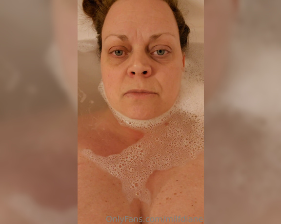 Diane Andrews aka Dianeandrews Onlyfans - Bath stuff 1