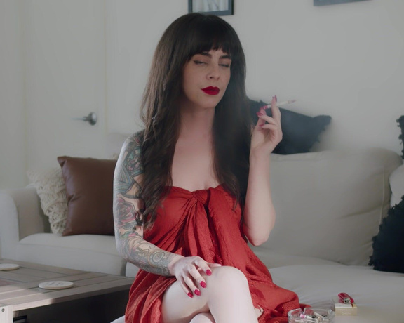 ManyVids - Dani Lynn - Smoking In Scarf Dress