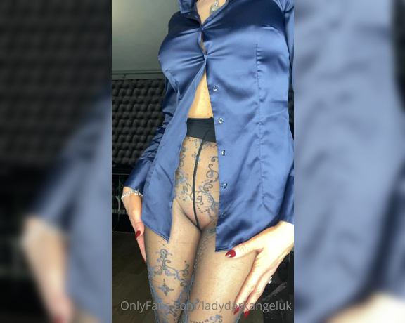 Ladydarkangeluk - Onlyfans Video 9