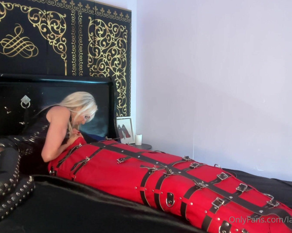 Lady Dark Angel aka Ladydarkangeluk Onlyfans - Teased in the sleep sack