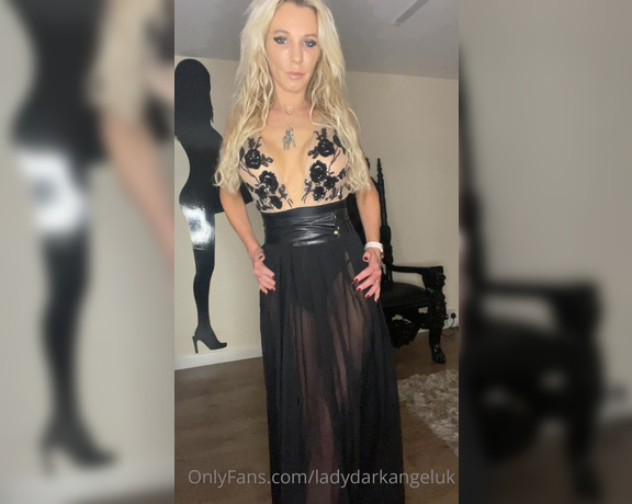 Lady Dark Angel aka Ladydarkangeluk Onlyfans - Just showing my outfit