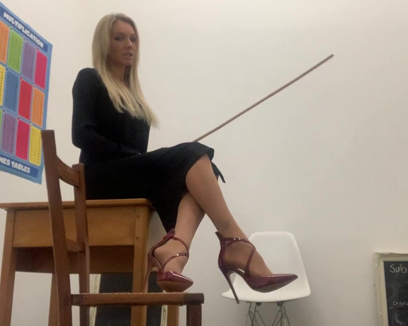 Lady Dark Angel aka Ladydarkangeluk Onlyfans - Naughty boys get punished in my classroom ! Who’s been a naughty boy