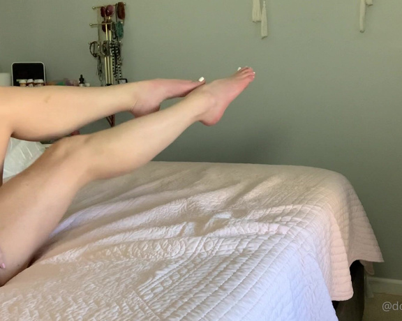 DMostest aka doingthemostest OnlyFans - Lil bit of the pose while being cute