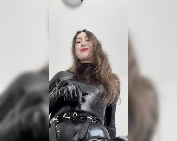 Goddess Lexi Chill aka latexnchill OnlyFans - Just wondering how much i could make you beg for