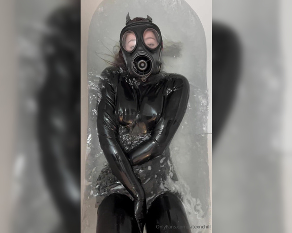 Goddess Lexi Chill aka latexnchill OnlyFans - If you havent had a bath in latex yet, I highly recommend that you rectify this