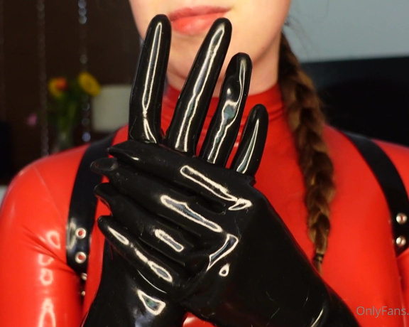 Goddess Lexi Chill aka latexnchill OnlyFans - Latex gloves ASMR Do you have fun plans for this evening Im waiting for some more