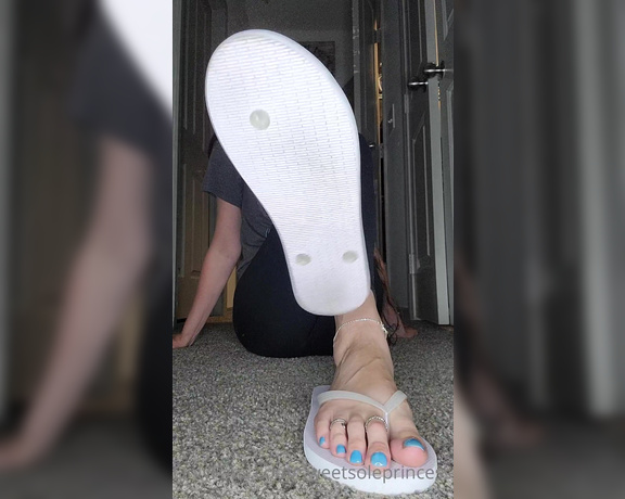 Megan Fletcher aka sweetsoleprincess OnlyFans - A request from a subscriber  Im also obsessed with the sound my flip flops make