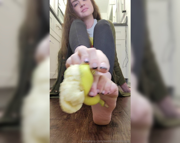 Megan Fletcher aka sweetsoleprincess OnlyFans - Dont you wish you were this banana Maybe not at the end My toe grip