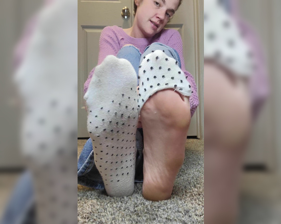 Megan Fletcher aka sweetsoleprincess OnlyFans - Removing my dirty socks for you Did you know I also sell socks These socks