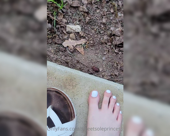 Megan Fletcher aka sweetsoleprincess OnlyFans - I take my sandals off and go for a walk outside! At the end, I show