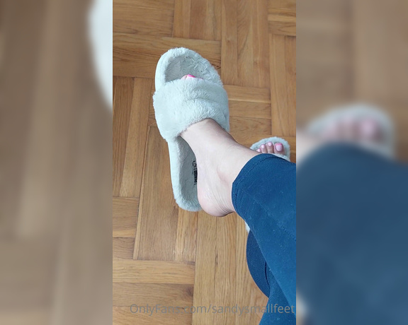 Mica Sandy aka sandysmallfeet OnlyFans - Just a simple dangling in my stinky Puma slides