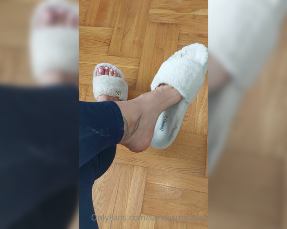 Mica Sandy aka sandysmallfeet OnlyFans - Just a simple dangling in my stinky Puma slides