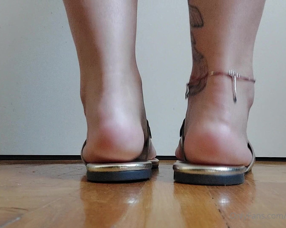 Mica Sandy aka sandysmallfeet OnlyFans - This is for those who like this sticky sound of my soles in my new sandals