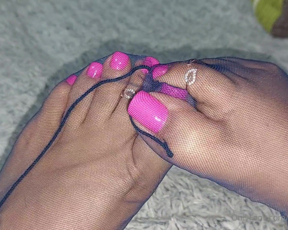 Mica Sandy aka sandysmallfeet OnlyFans - Barbie pink pedi and blue stockings soft joi do you like this length