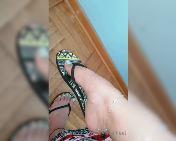 Mica Sandy aka sandysmallfeet OnlyFans - Do you miss my dangling flip flop Enjoy