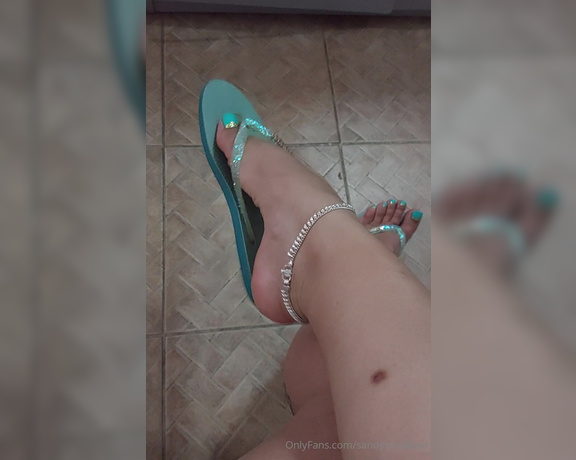 Mica Sandy aka sandysmallfeet OnlyFans - I have to show you my new foot jewelry