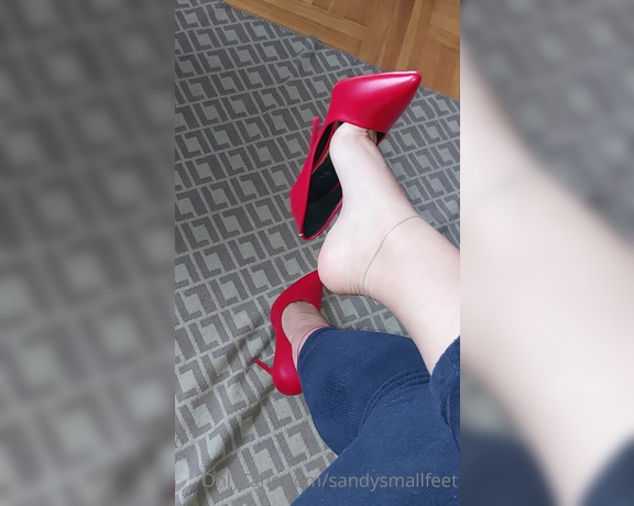 Mica Sandy aka sandysmallfeet OnlyFans - Im in love with my new red stilletos ! And I love dangling for you