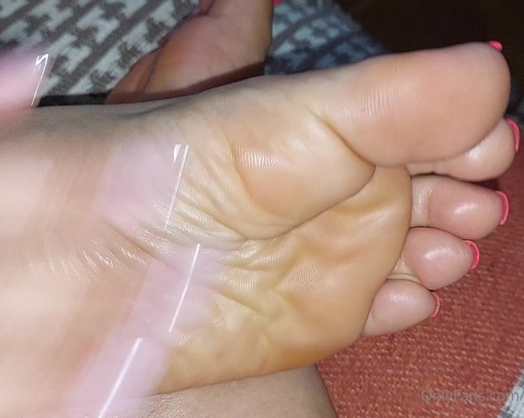 Mica Sandy aka sandysmallfeet OnlyFans - Socks are super dirty, but my feet are clen sweaty, but clean