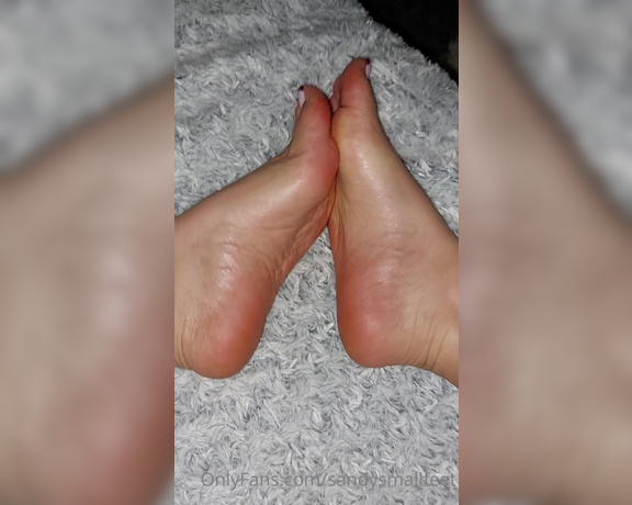 Mica Sandy aka sandysmallfeet OnlyFans - So pink love my soles when they are so pinky Enjoy this JOI