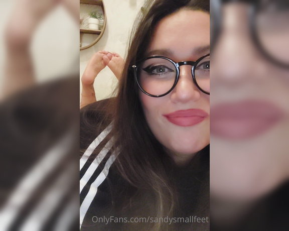 Mica Sandy aka sandysmallfeet OnlyFans - I am your innocent college girlfriend and we FaceTime ,because Ill stay home to study