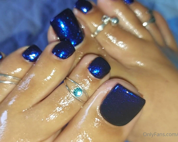 Mica Sandy aka sandysmallfeet OnlyFans - Oily sparkling blue toes with toe rings, extreme closeup, feels like I am there with you