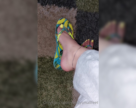 Mica Sandy aka sandysmallfeet OnlyFans - You are my friend, and wanted to brag about my new pedi, just to find out