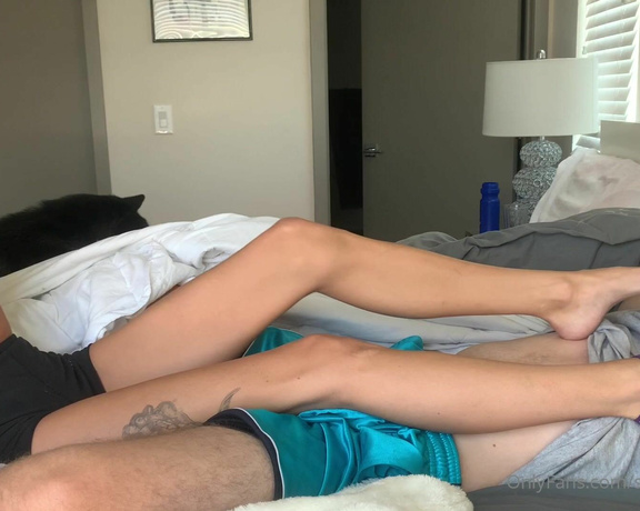 Miss Strawberry aka ms_strawberryy OnlyFans - New 13 minute long fj video Waking up my boyfriend by gagging him with my smelly