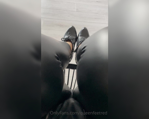 Queenfeetred aka queenfeetred OnlyFans - All in leather