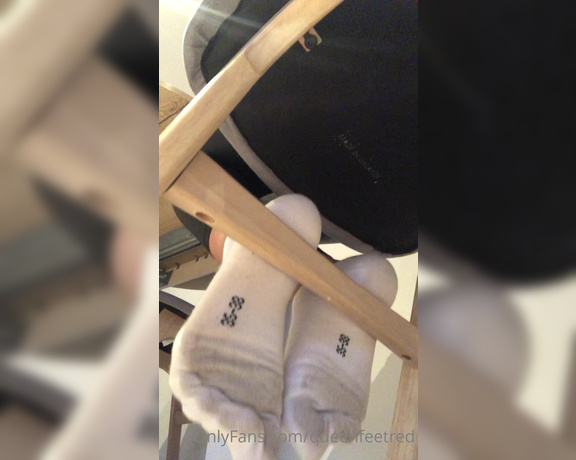 Queenfeetred aka queenfeetred OnlyFans - Under my dirty puma socks