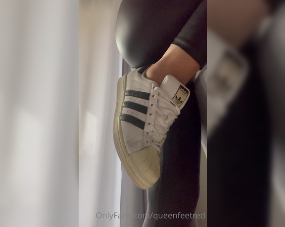 Queenfeetred aka queenfeetred OnlyFans - U should wash my superstars…