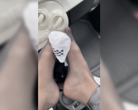 Queenfeetred aka queenfeetred OnlyFans - Fun in car