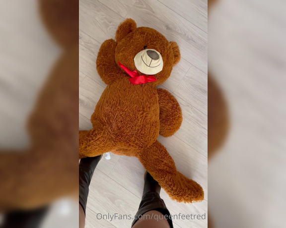 Queenfeetred aka queenfeetred OnlyFans Video 9060