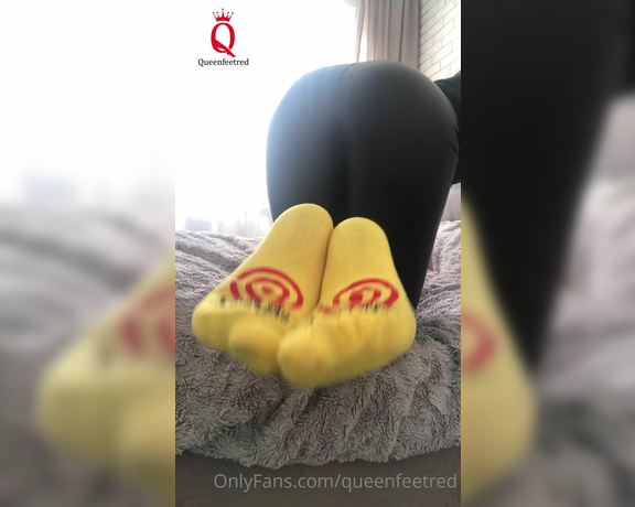 Queenfeetred aka queenfeetred OnlyFans - Blow me a big load”