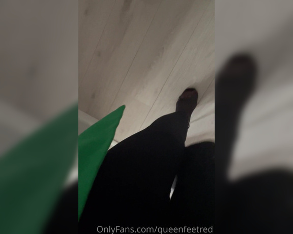 Queenfeetred aka queenfeetred OnlyFans - Whatwould you do if you were caught in an elevator with