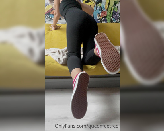 Queenfeetred aka queenfeetred OnlyFans - Wishes about vans and sock arrived) have fun