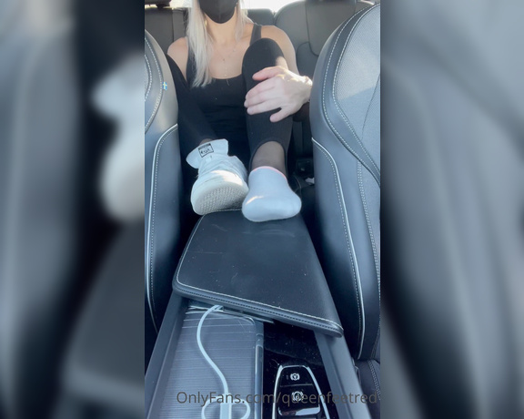 Queenfeetred aka queenfeetred OnlyFans - Could you drive cars if i was sitting in the back