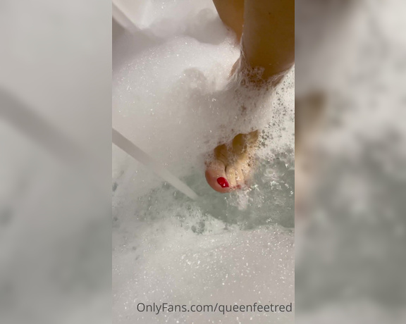 Queenfeetred aka queenfeetred OnlyFans - Tuesday… Intensive day  intensive smell…