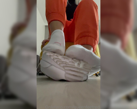 Queenfeetred aka queenfeetred OnlyFans Video 8060